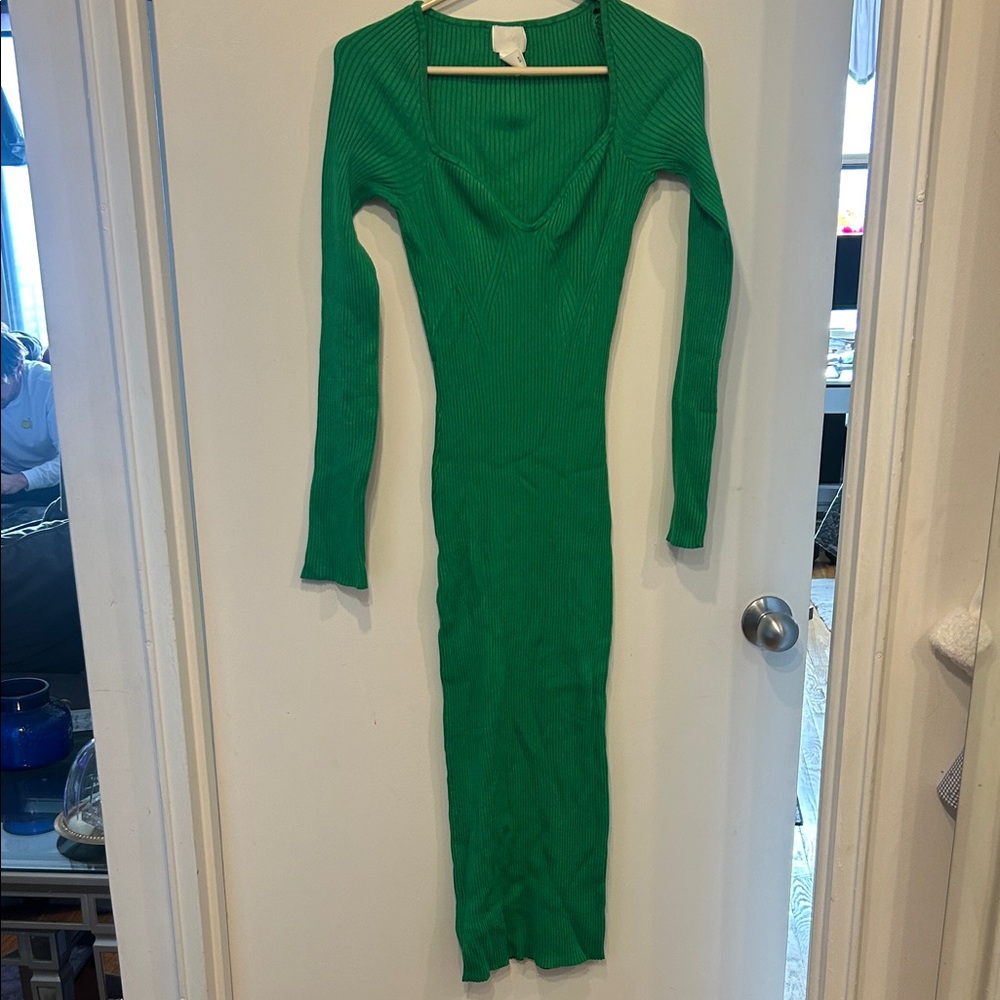 Elegant Green Ribbed Knit Dress